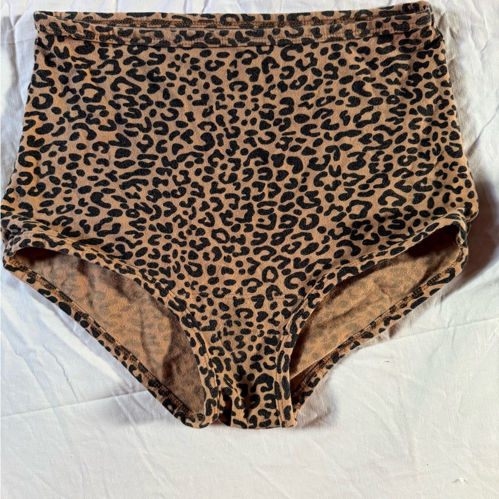 ARQ Brown and Black High Waist Shorts